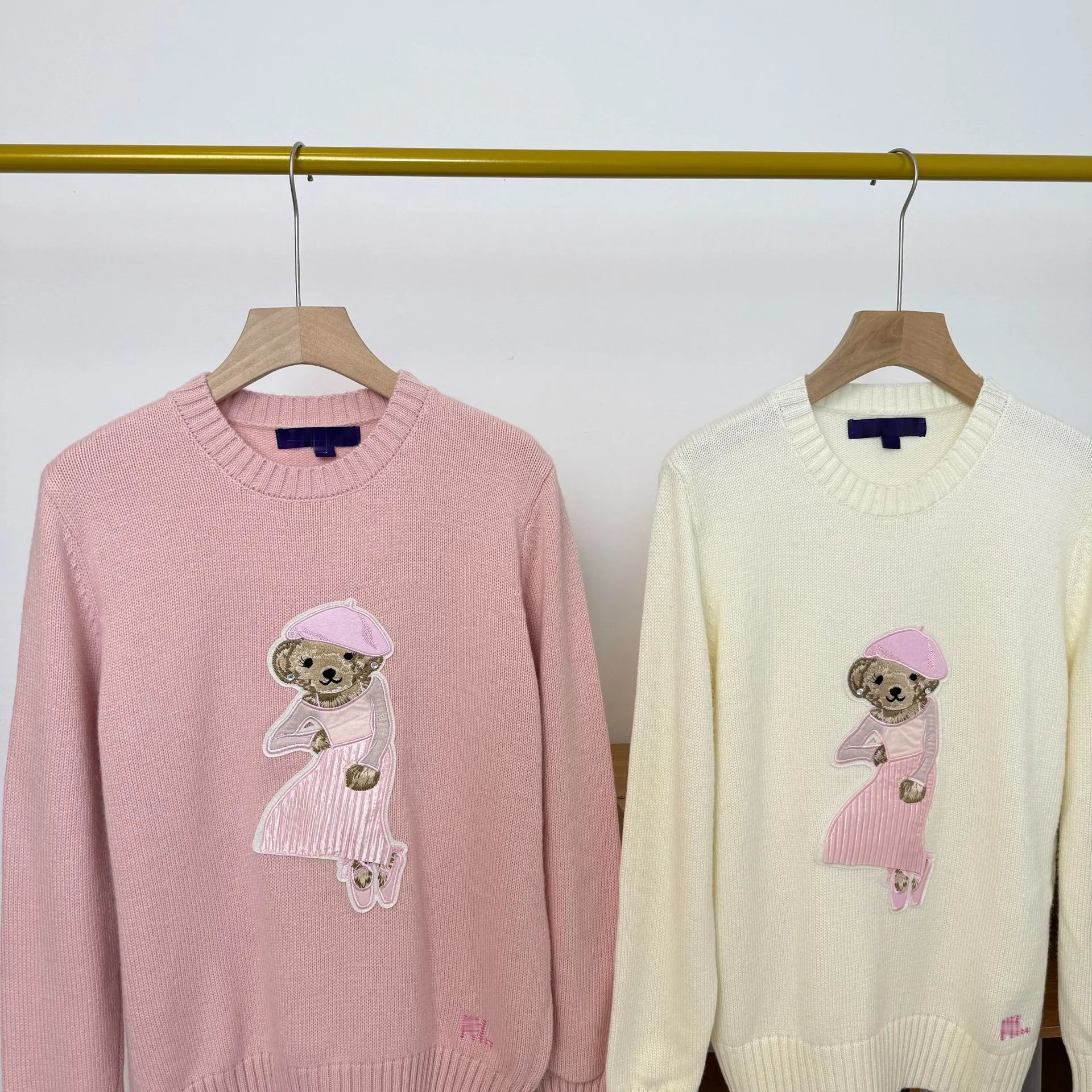 Polo Ralph Lauren Bear Appliqué Sweater Cream - 4