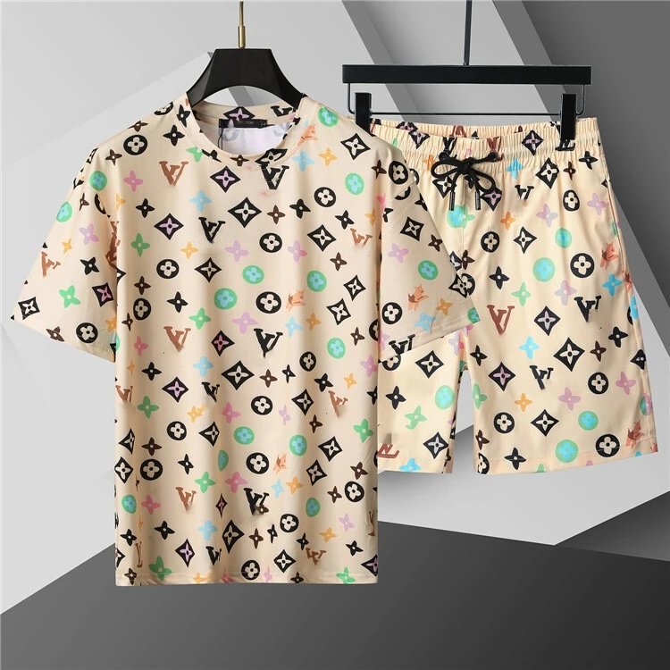 Louis Vuitton Matching Sets Short-Sleeve T-Shirt and Shorts Set — 91140 Beige