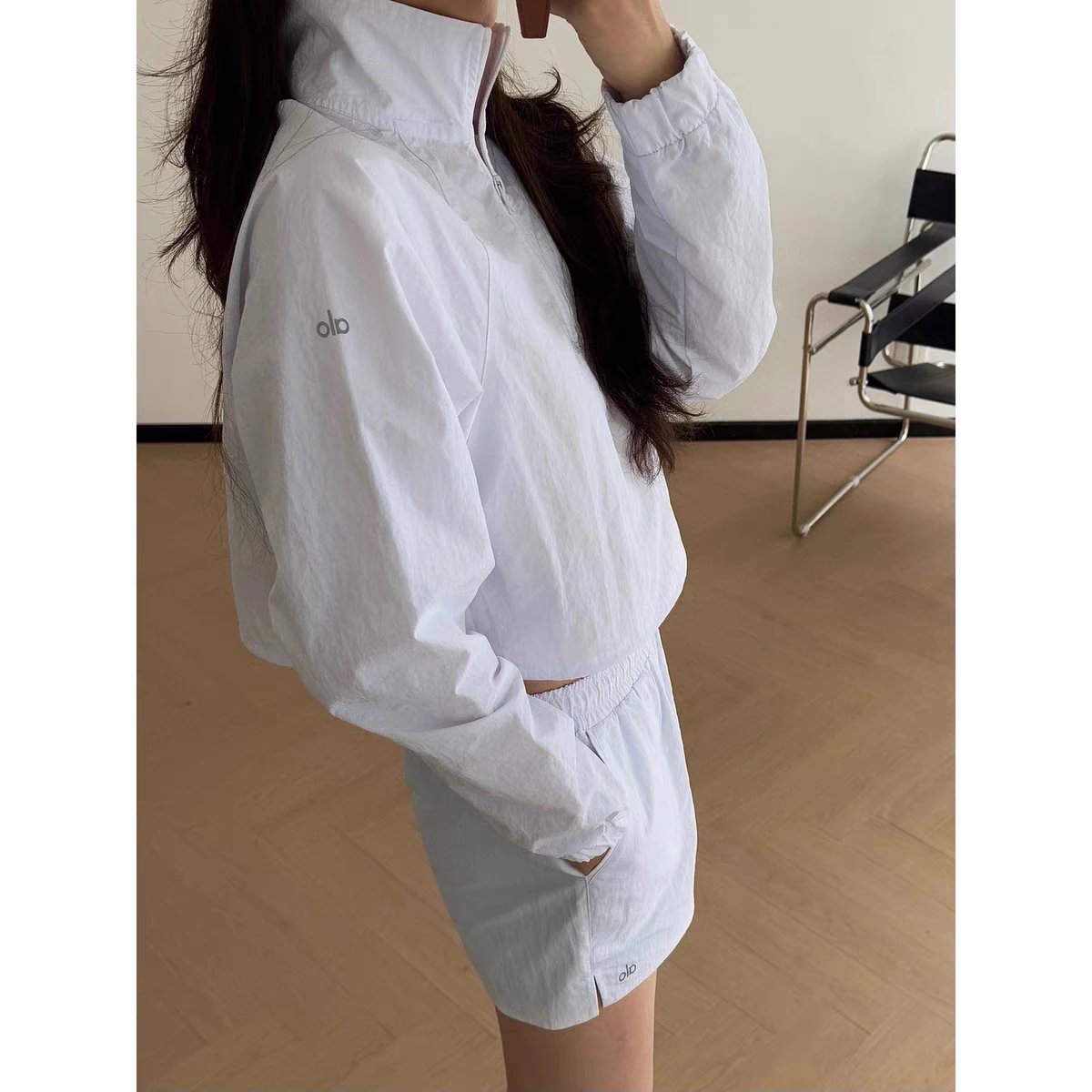 Alo Windbreaker Jacket and Shorts Set White Activewear - 5