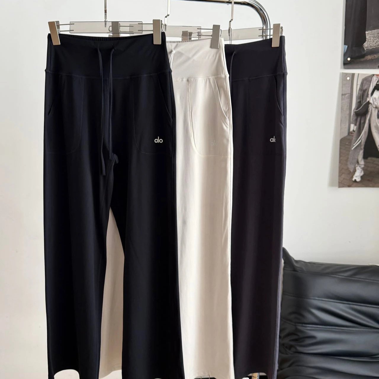 Design Wide-Leg Satin Lounge Pants Beige - 4