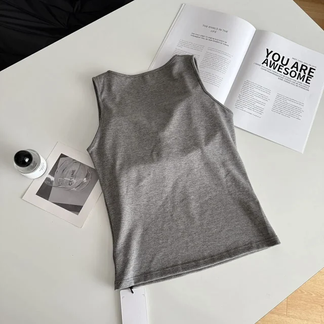 Alo Yoga Vests V-Neck Sleeveless Tank Top product detail image 5