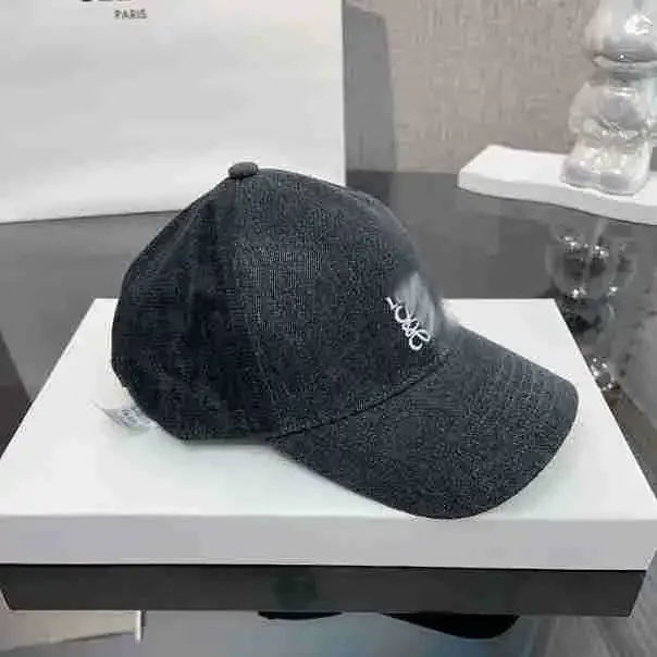 Loewe Hats Embroidered Anagram Baseball Cap product detail image 4