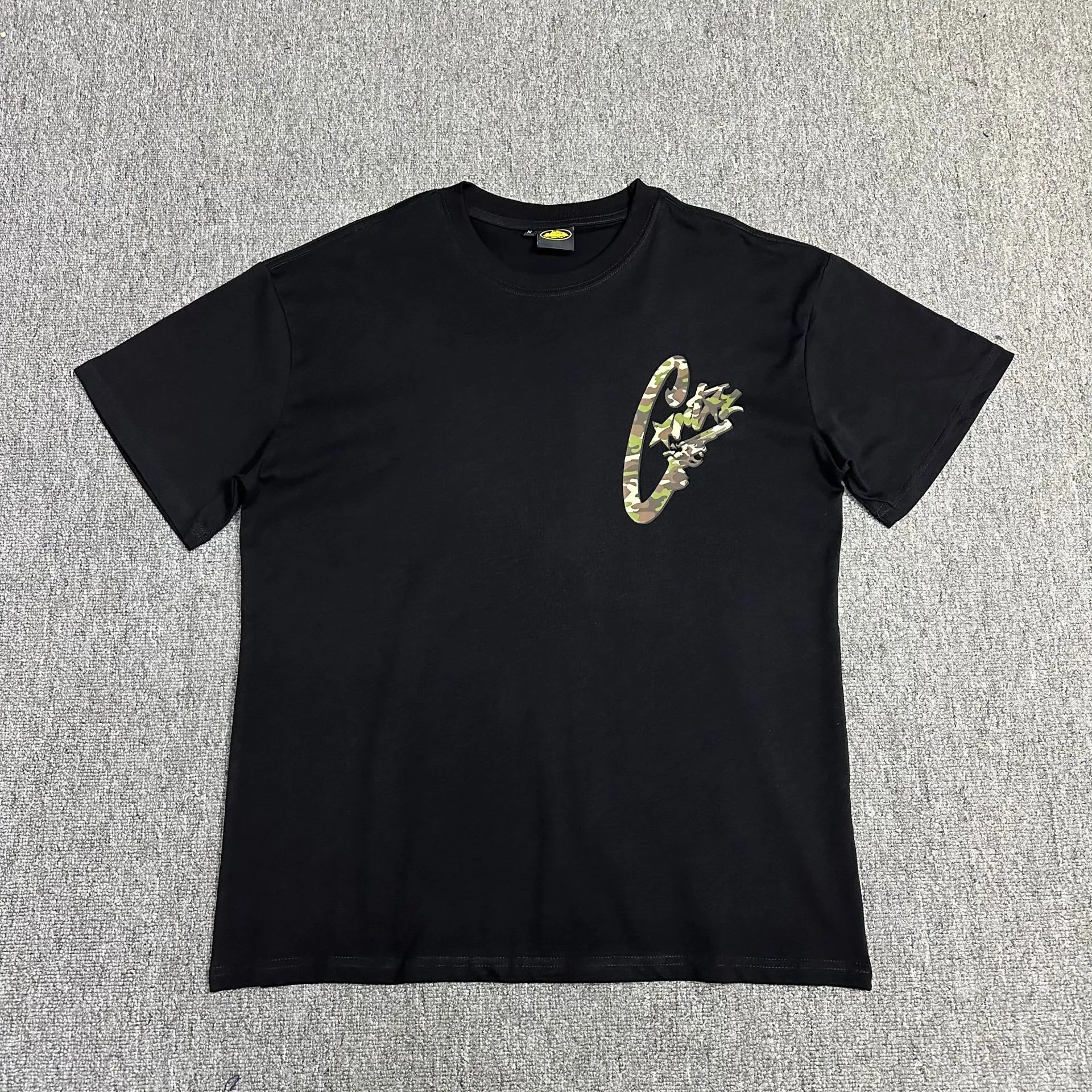 Design RTW Rules The World 2018 Graphic Print Black T-Shirt T-Shirts - 11