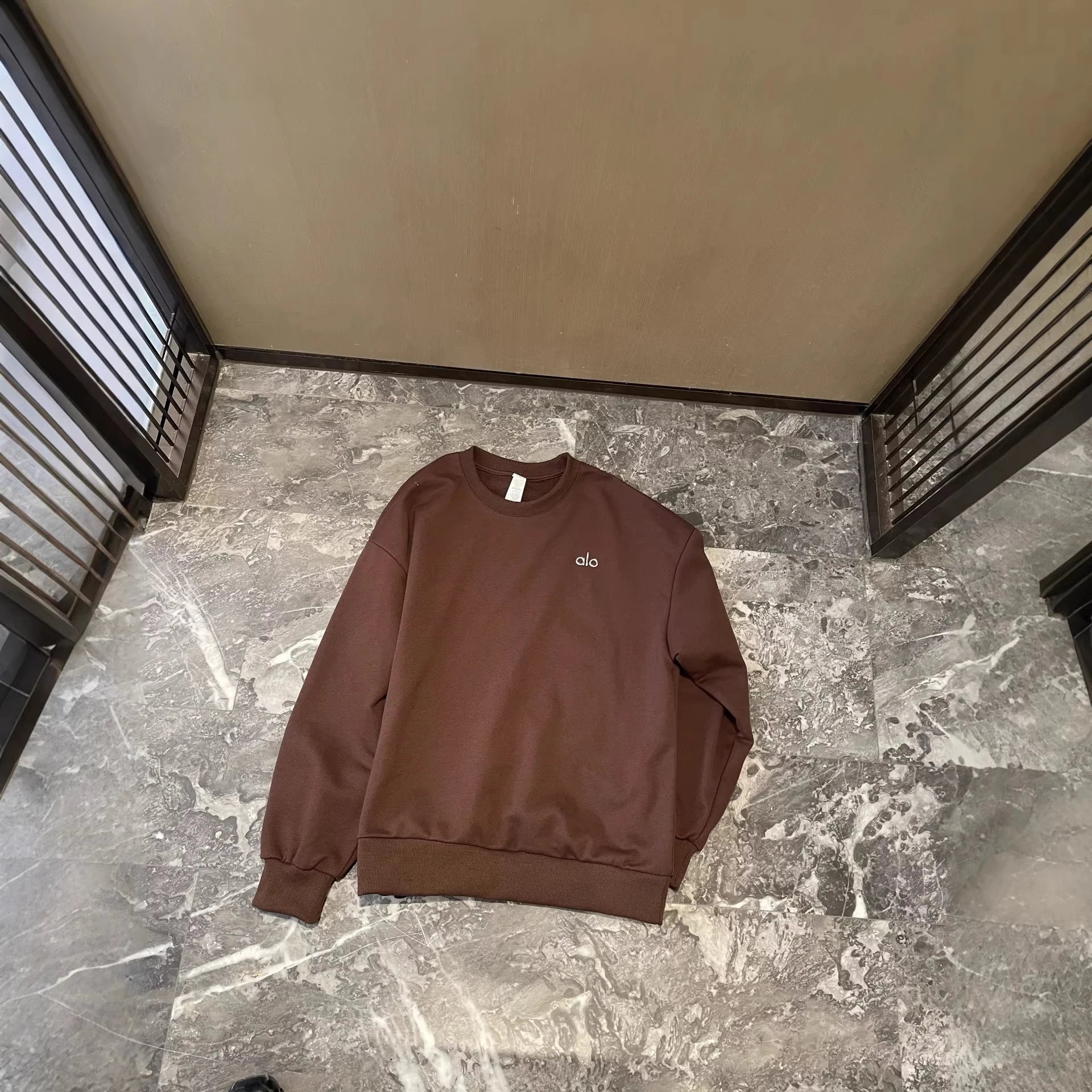 Alo Essential Crewneck Navy Sweatshirt Sweater - 6