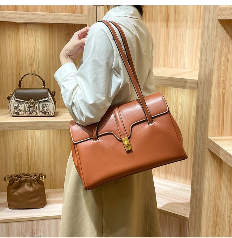 Design I.T Studio.HK Structured Leather Shoulder Bag Cognac Shoulder Bags - 8