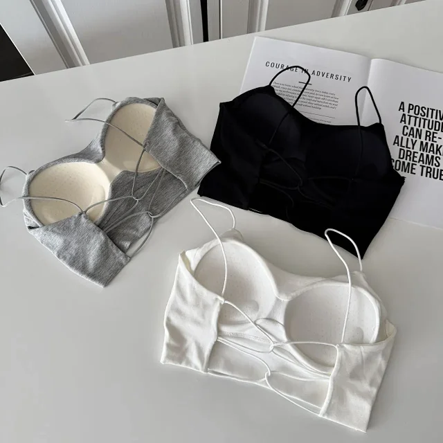 Alo Yoga Underwear Strappy-back padded sports bra product detail image 4