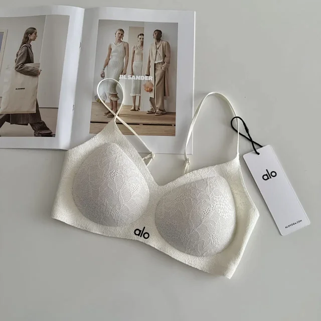 Alo Underwear Lace Padded Bralette product detail image 5