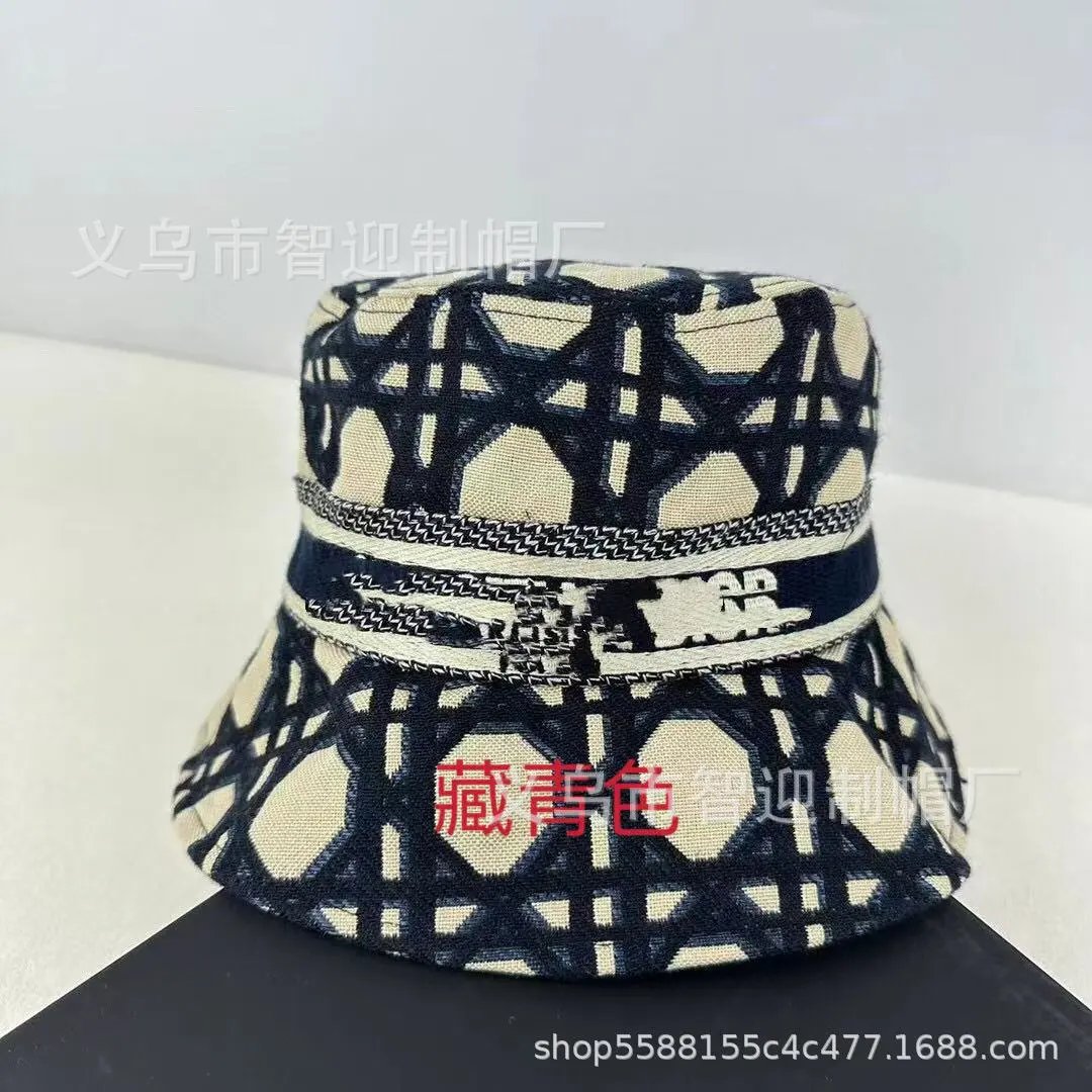 Gucci GG Monogram Beige Bucket Hat - 7