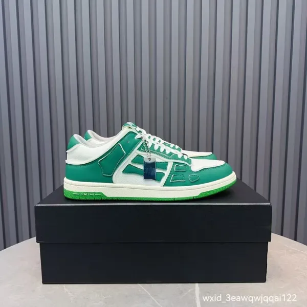 Design Low-Top Panelled Sneakers Green and White - 1