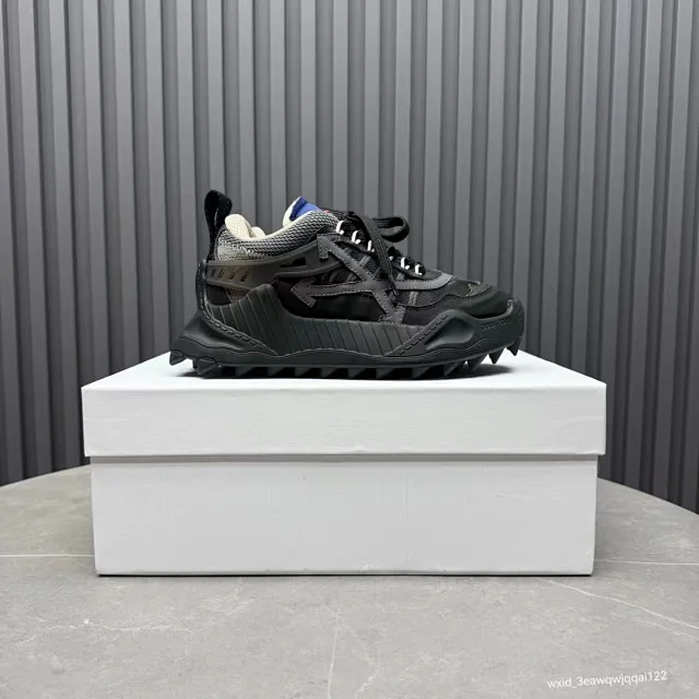 Off-White Sneakers ODSY-1000 Spiked Sole product detail image 1