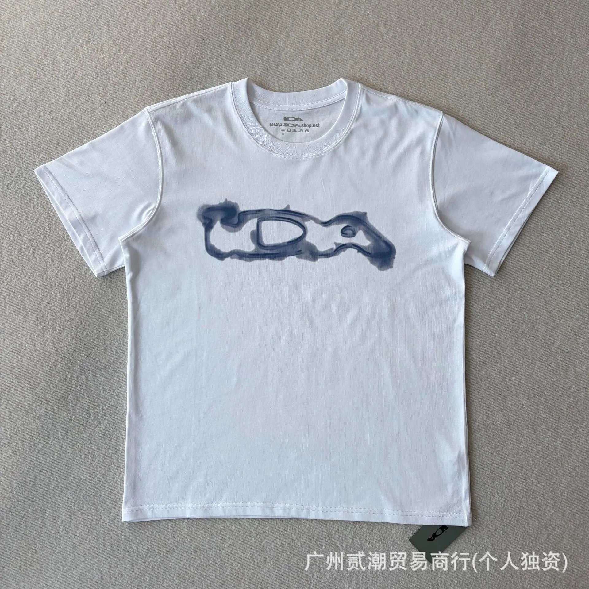 ID06白色