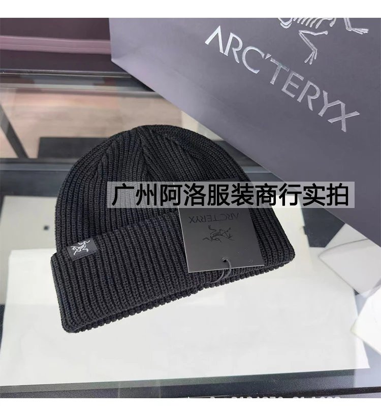 Arc'teryx Standard Beanie Gray Knit Hat - 7