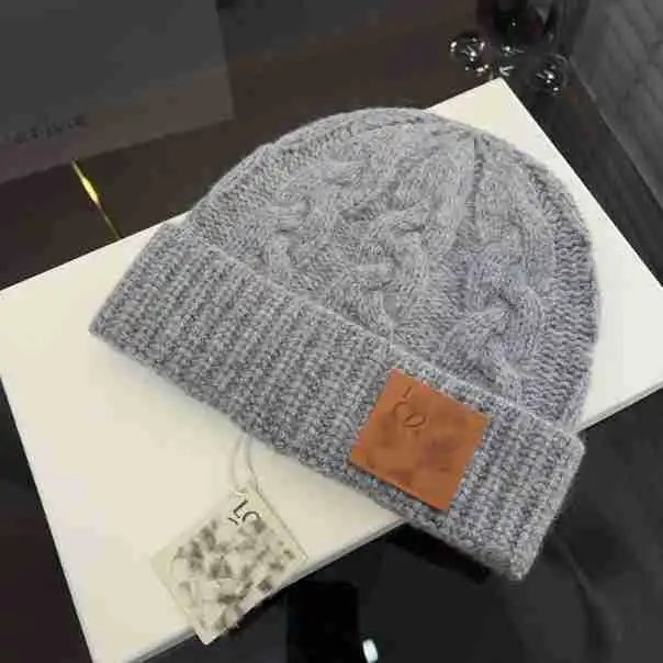Loewe Cable Knit Beanie Rust Red - 4