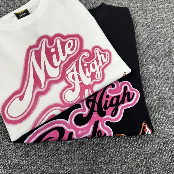 Design Four Stars Island Logo Black T-Shirt - 23