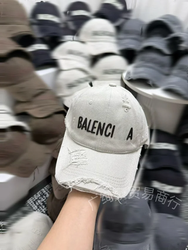 Balenciaga Hats Distressed Logo Baseball Cap product detail image 5