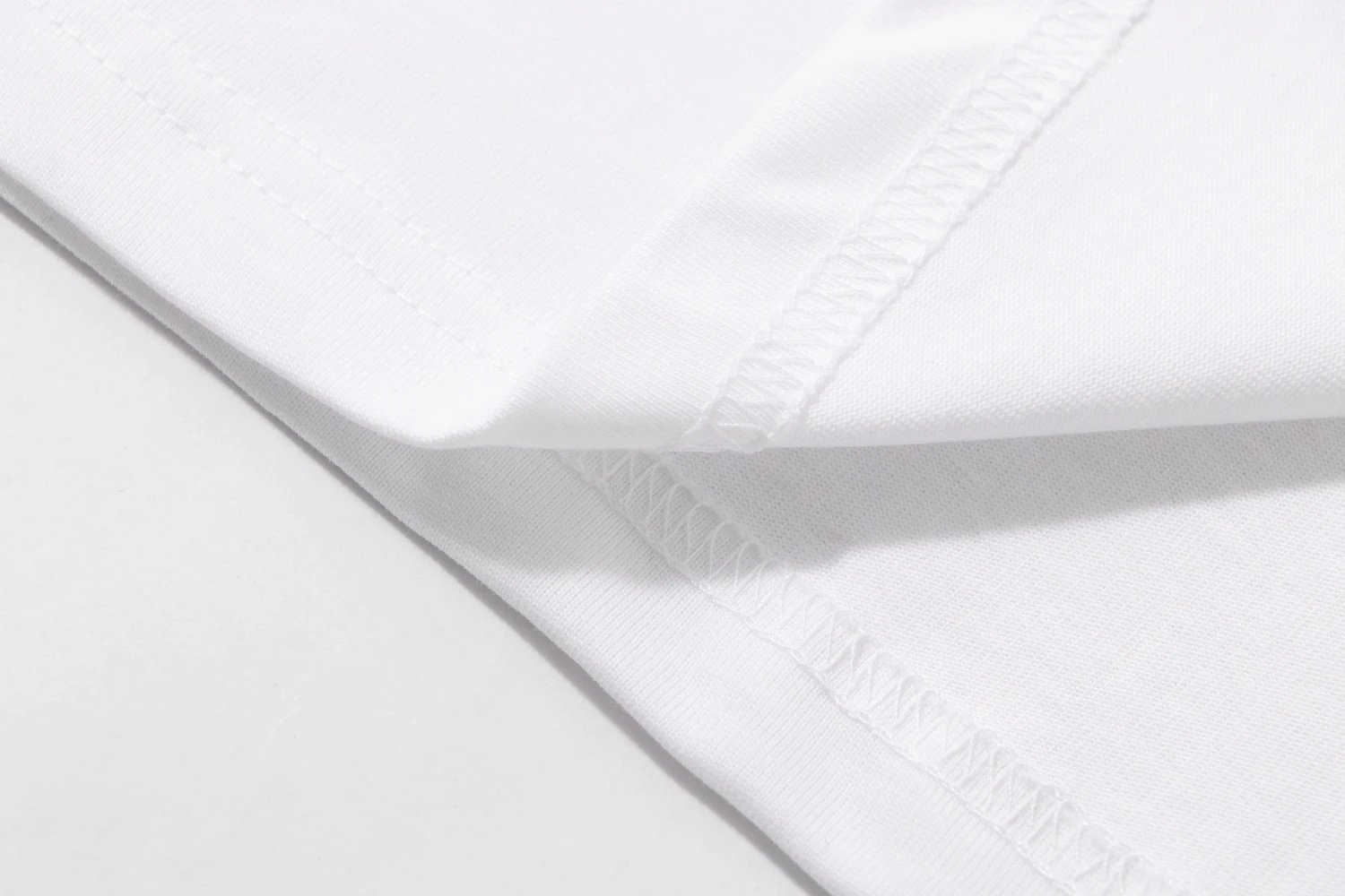 Amiri Snowflake Graphic Print White T-Shirt - 24