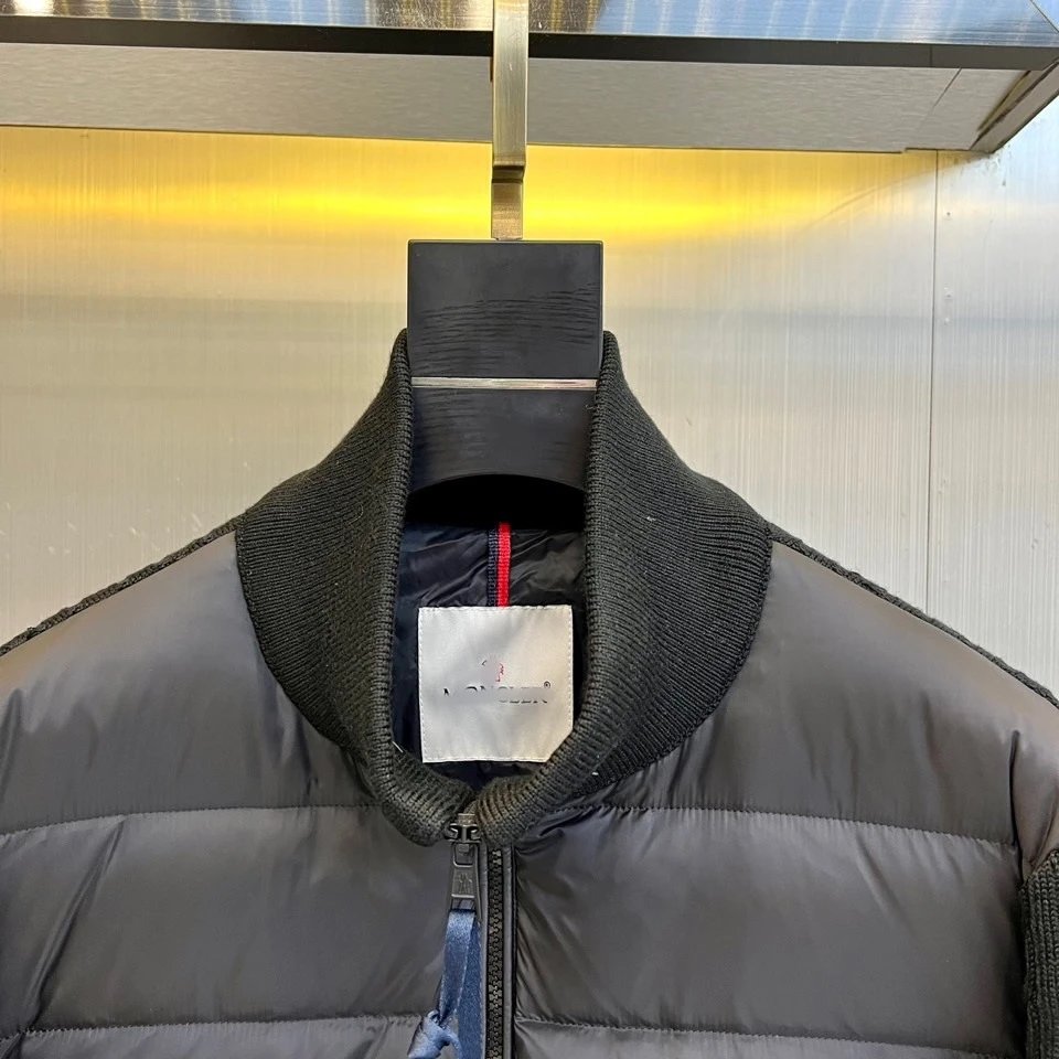 Moncler Grenoble Knit-Sleeve Down Jacket Gray - 3