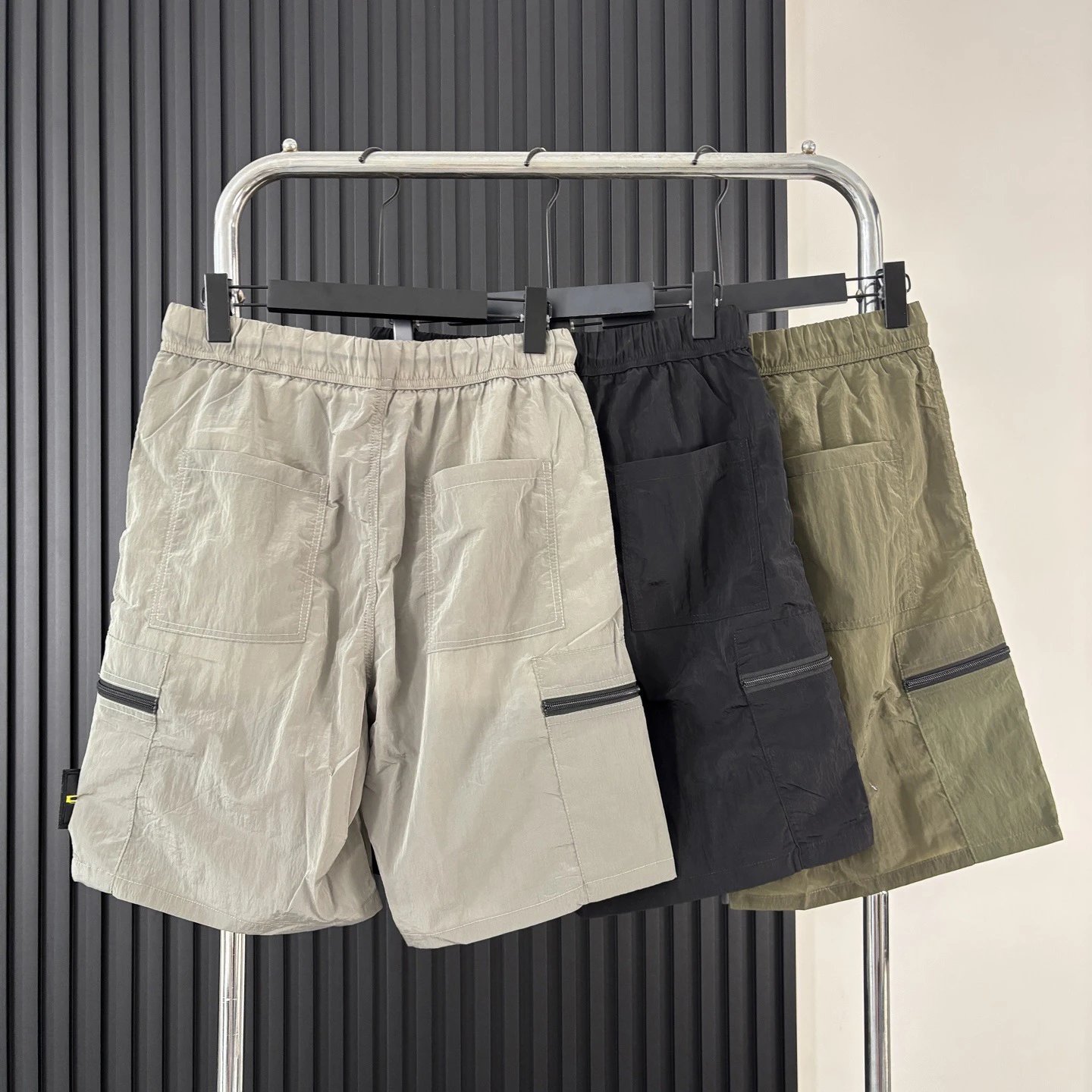 Stone Island Shadow Project Cargo Shorts Olive Green - 3