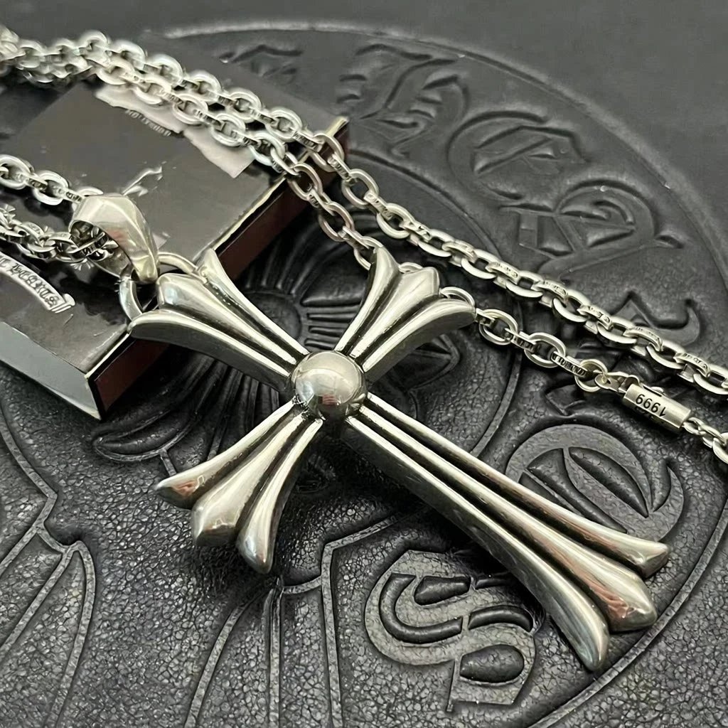 Extra Large Cross Letter Chain
