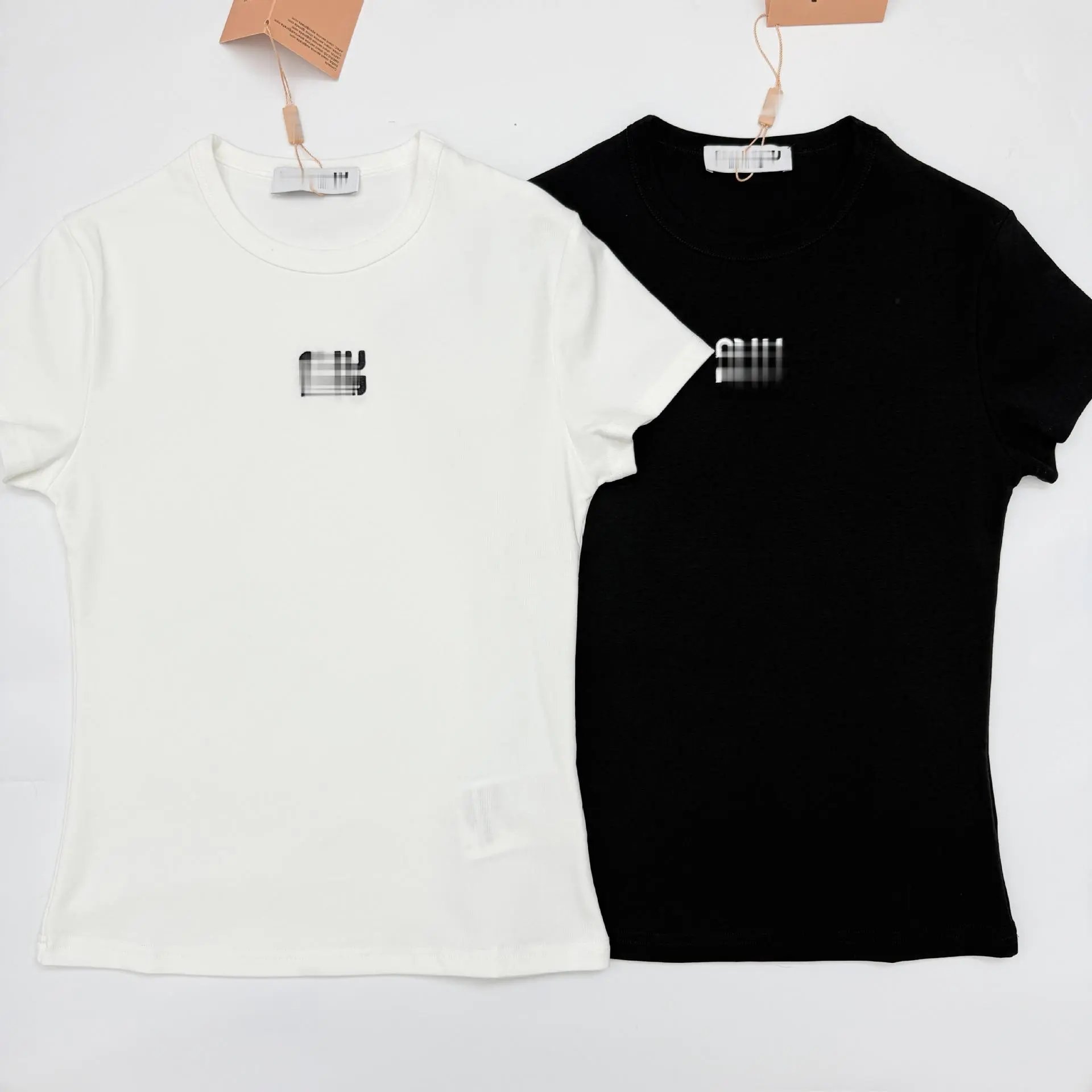 Design Minimalist Logo Box T-Shirt White - 7