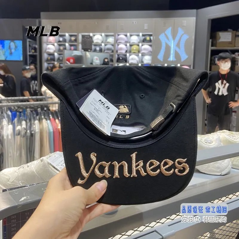 MLB New York Yankees Black Embroidered Baseball Cap - 6