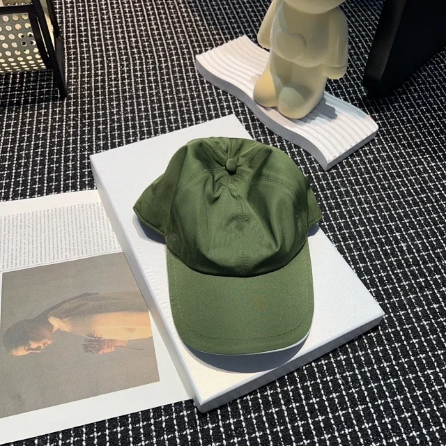 Longchamp Hats Embroidered Horse Logo Baseball Cap with Contrast Trim product detail image 11
