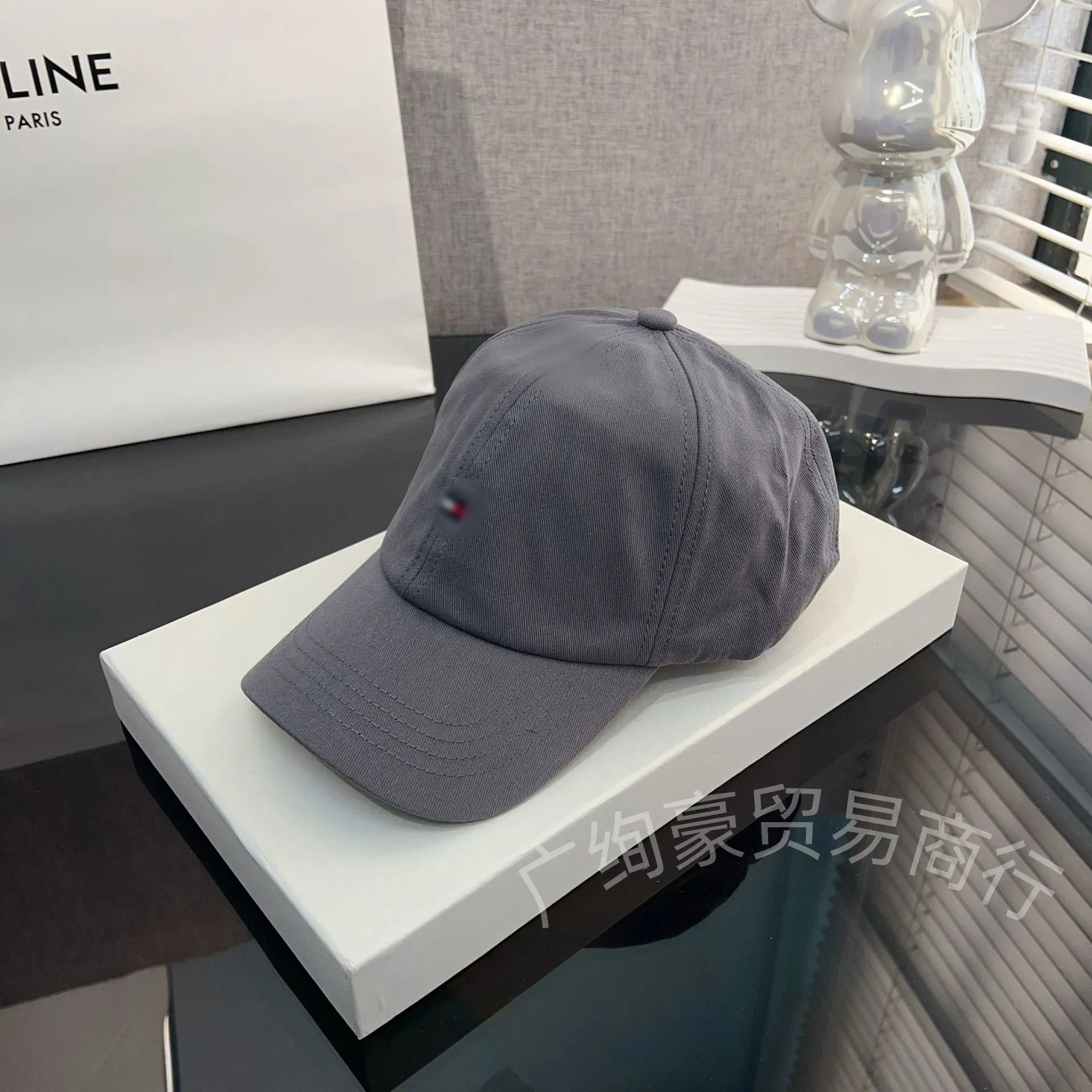 Design Baseball Cap Black with Heart Embroidery - 10