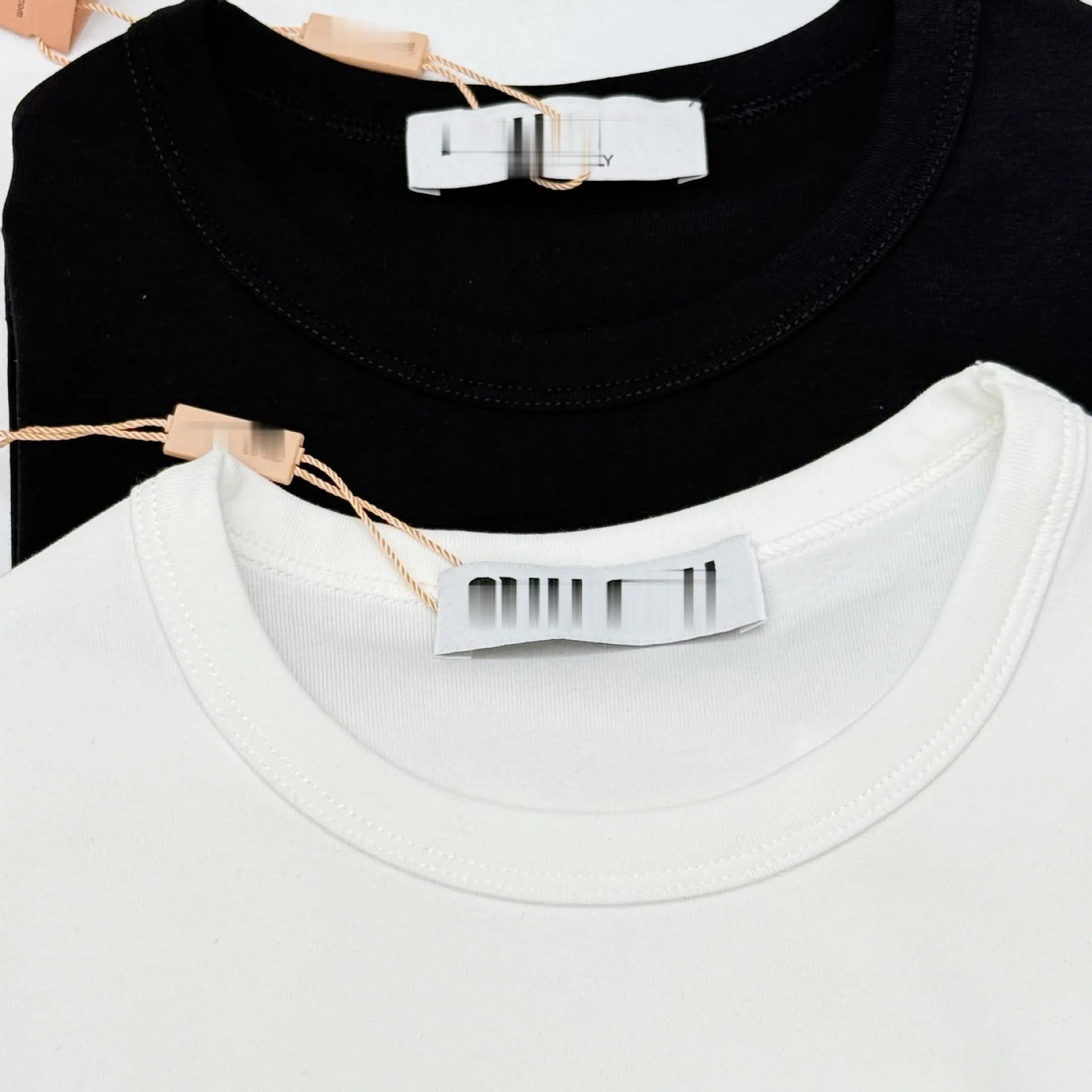 Design Minimalist Logo Box T-Shirt White - 12