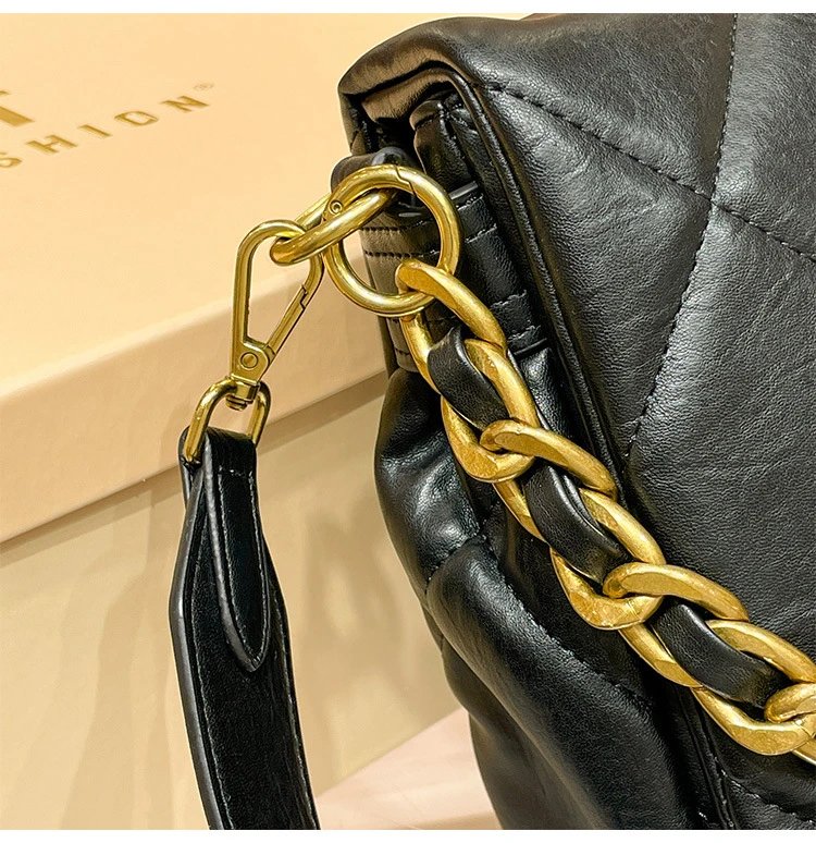 Design iFashion Quilted Chain Strap Shoulder Bag Brown Shoulder Bags - 13