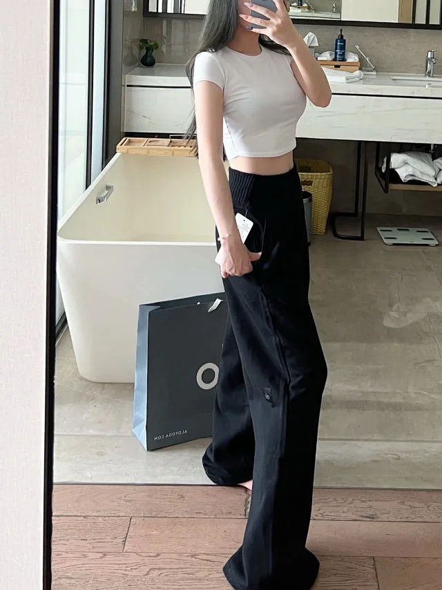 alo Trousers Wide-Leg Ribbed-Waist product detail image 11