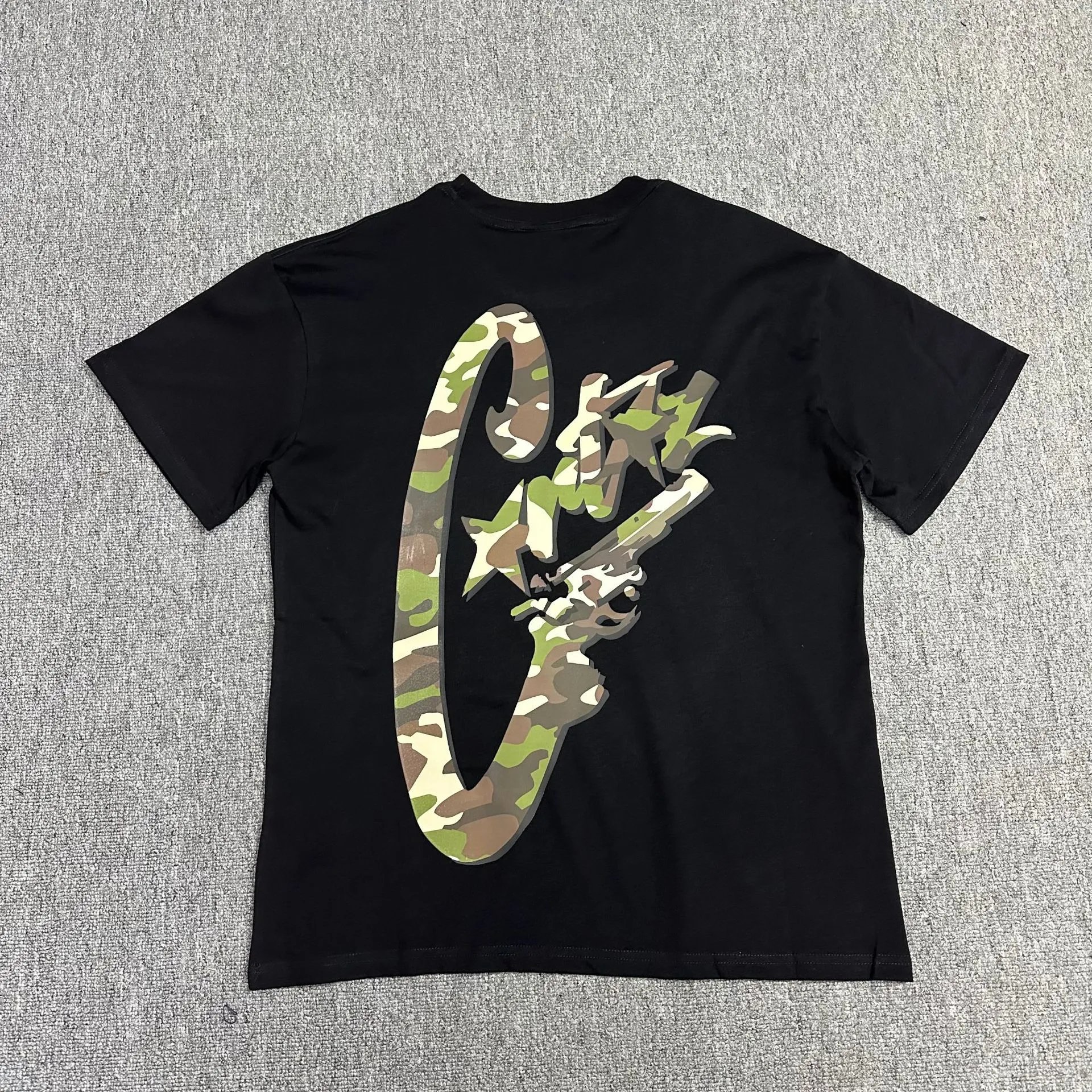 Design RTW Rules The World 2018 Graphic Print Black T-Shirt T-Shirts - 12
