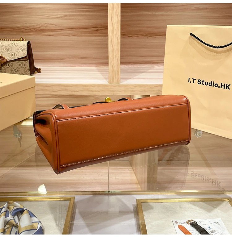 Design I.T Studio.HK Structured Leather Shoulder Bag Cognac Shoulder Bags - 20