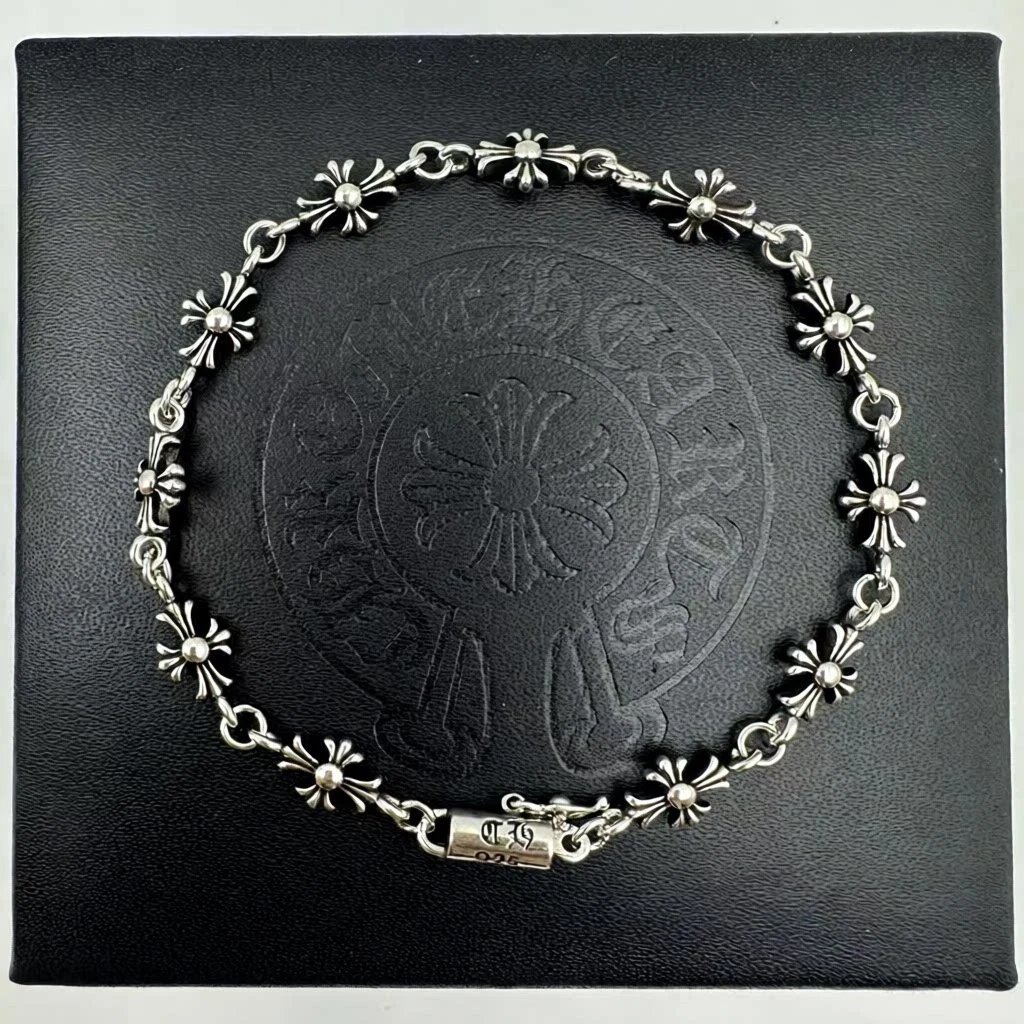 Make a vintage cross flower bracelet