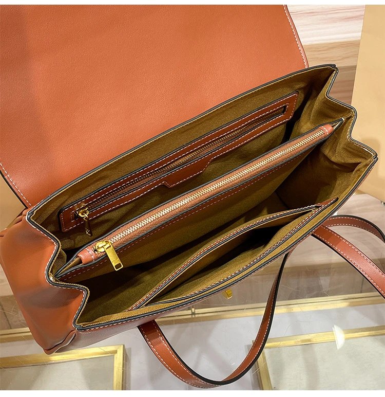 Design I.T Studio.HK Structured Leather Shoulder Bag Cognac Shoulder Bags - 24