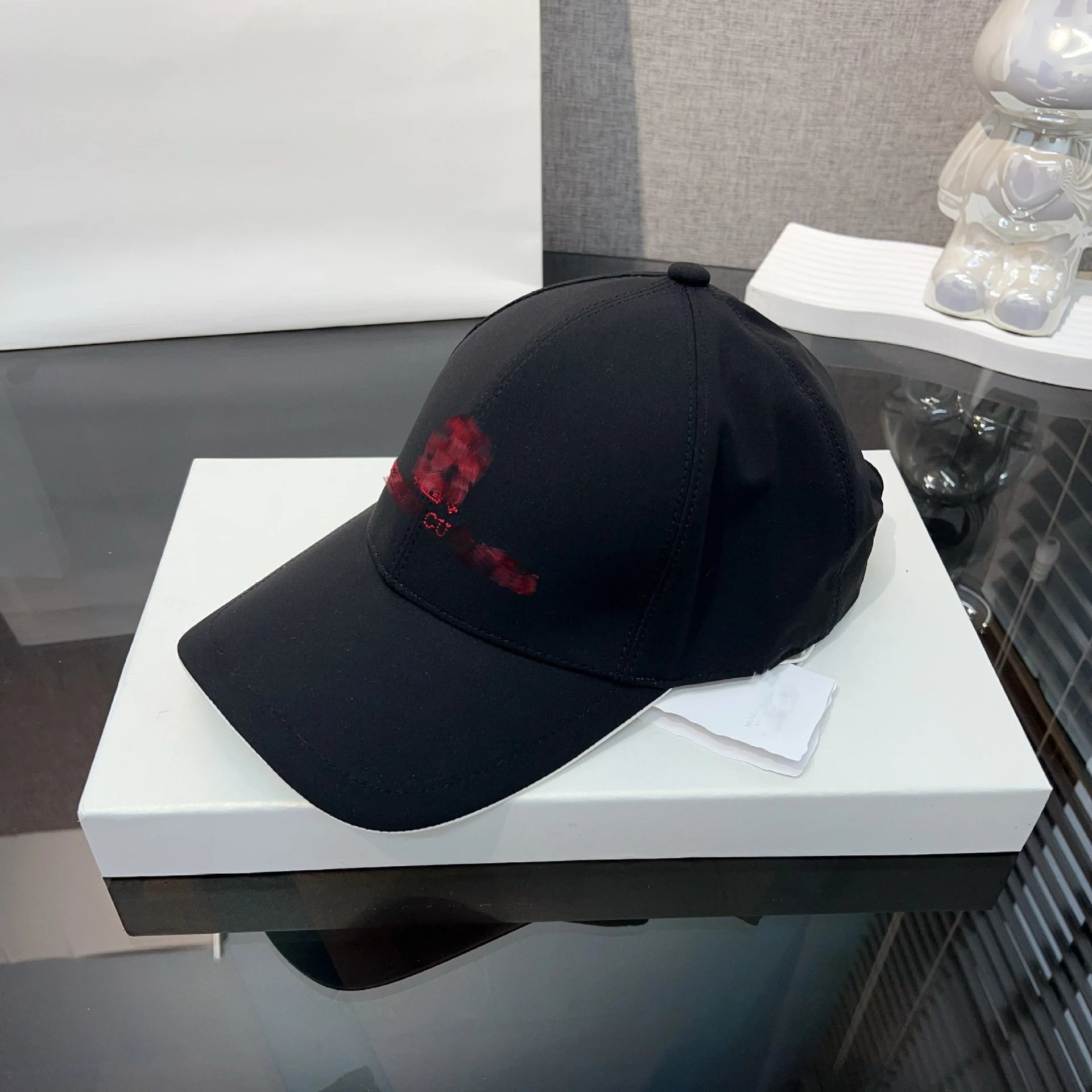 Design Minimalist Beige Baseball Cap - 7