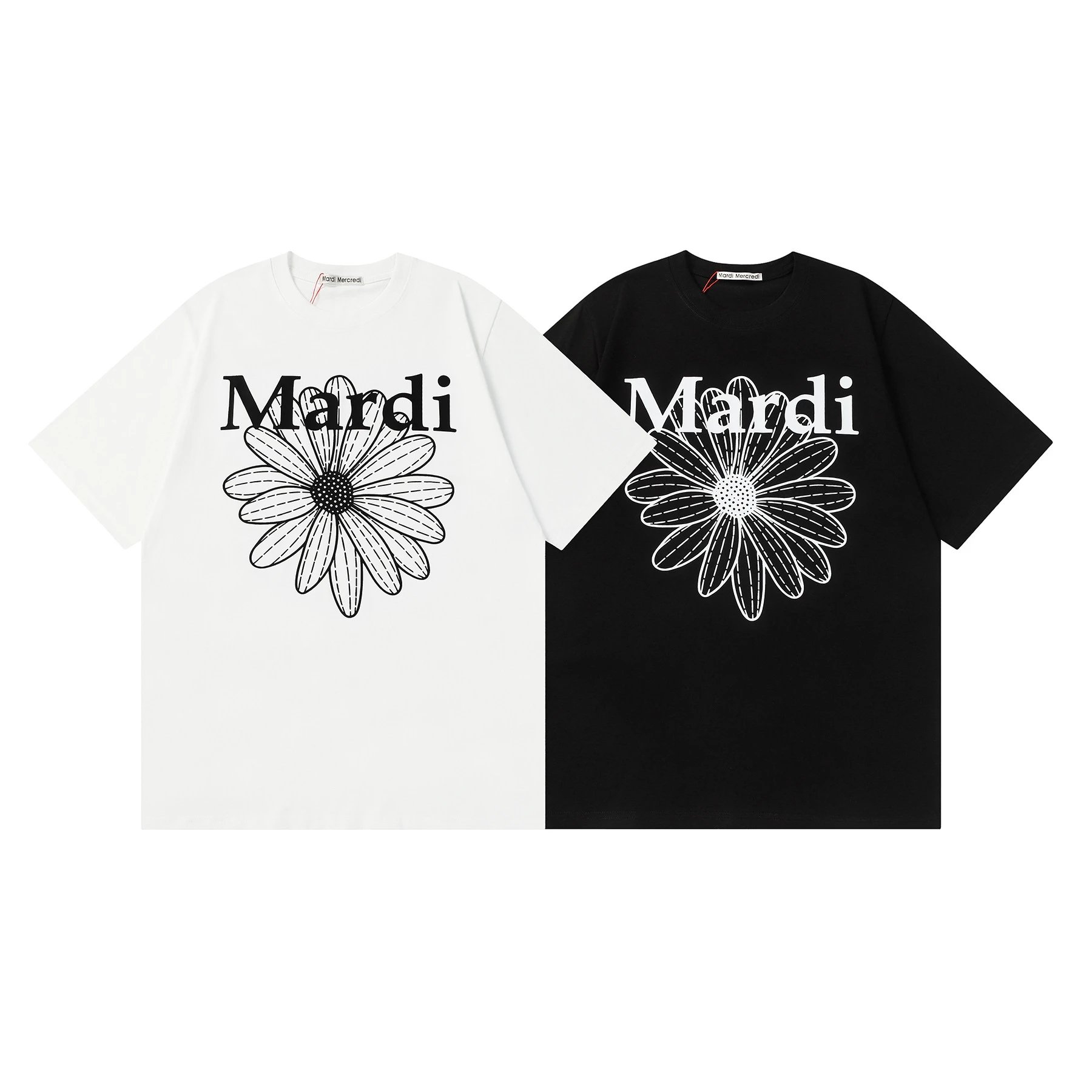 Mardi Mercredi Daisy Graphic Black T-Shirt - 4