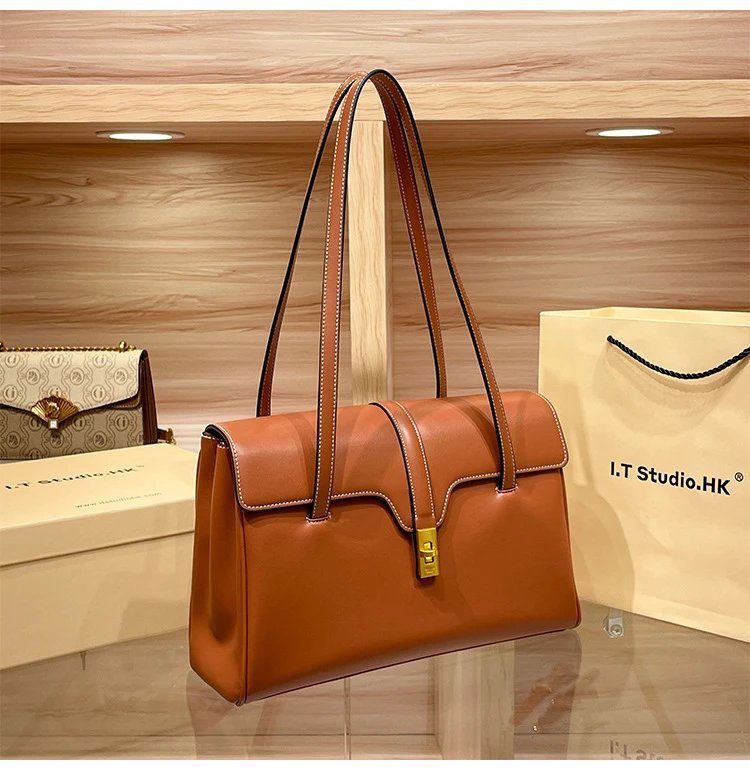 Design I.T Studio.HK Structured Leather Shoulder Bag Cognac Shoulder Bags - 17