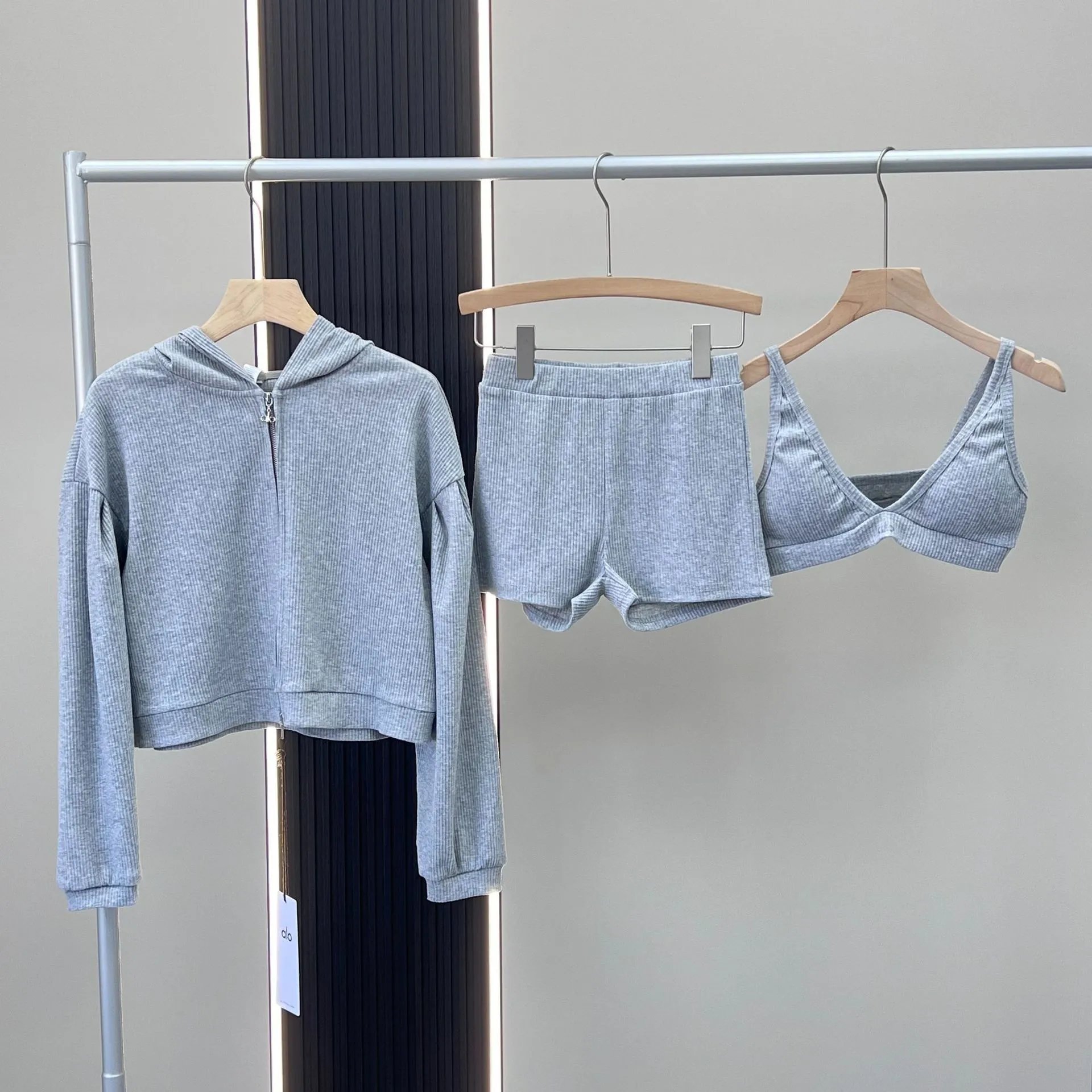Alo Ribbed Cropped Hoodie Set Gray Activewear Set - 8