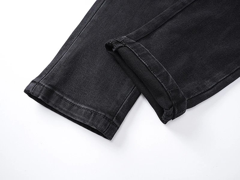 Amiri Logo Print Distressed Slim Fit Jeans - 4