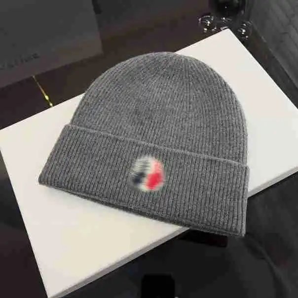Moncler Logo-Embroidered Black Beanie - 4