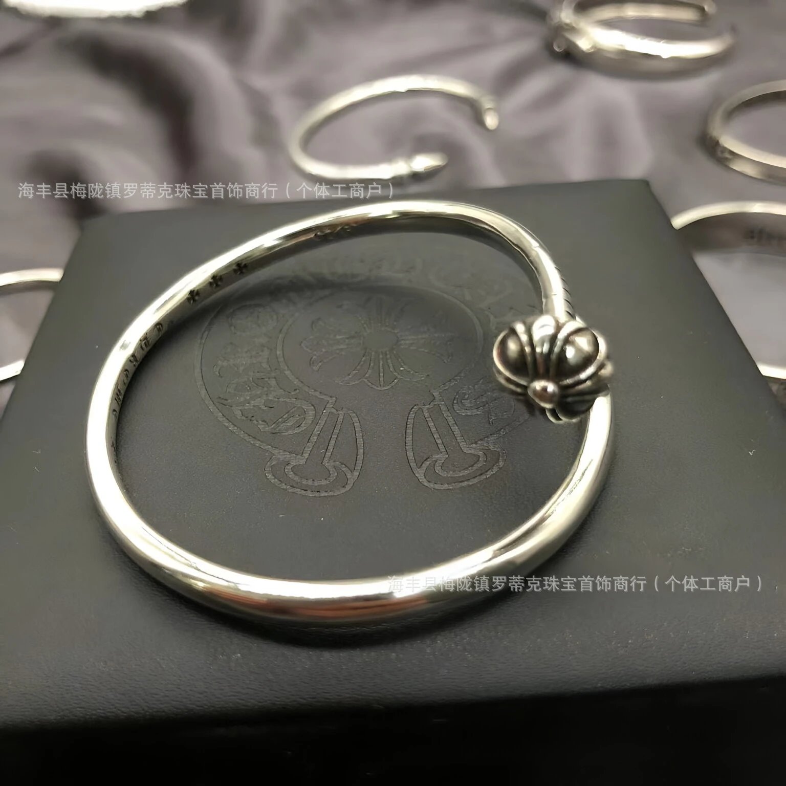 Design Handcrafted Floral Silver Cuff Bracelet Jewelry - 13