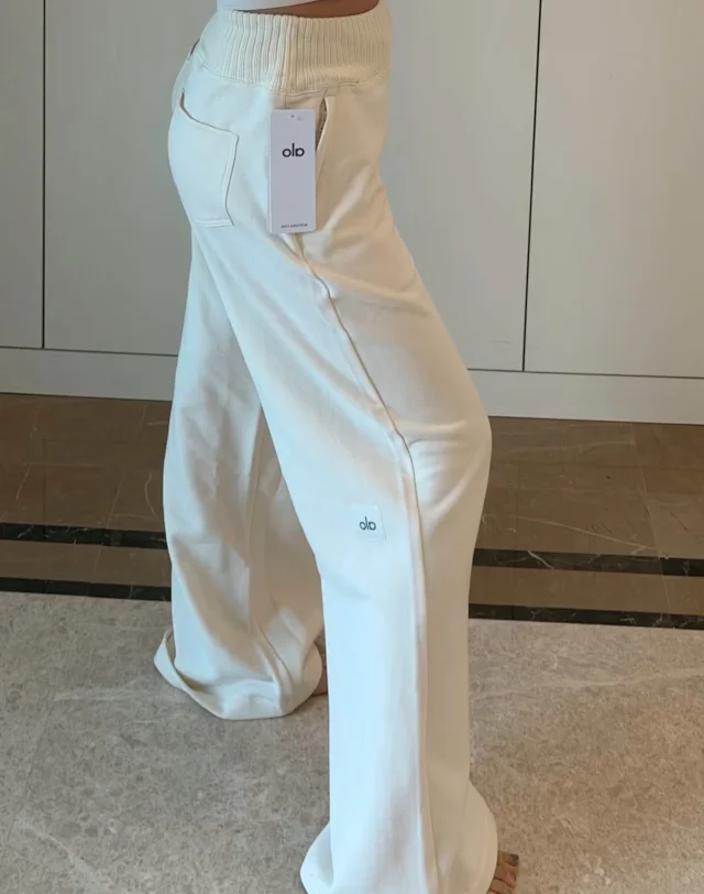 alo Trousers Wide-Leg Ribbed-Waist product detail image 3