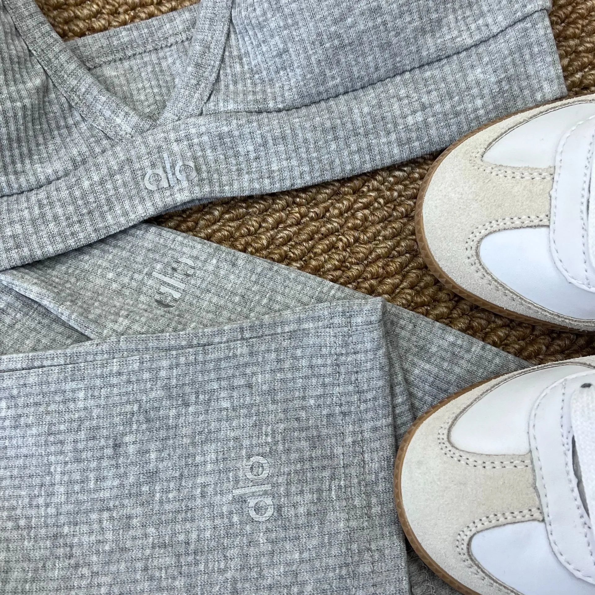 Alo Ribbed Cropped Hoodie Set Gray Activewear Set - 7