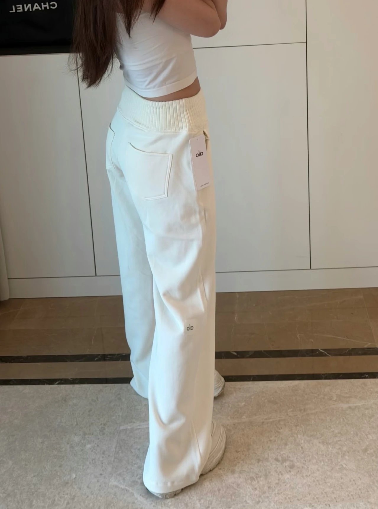 Alo High-Waisted Wide-Leg Lounge Pants Black - 5
