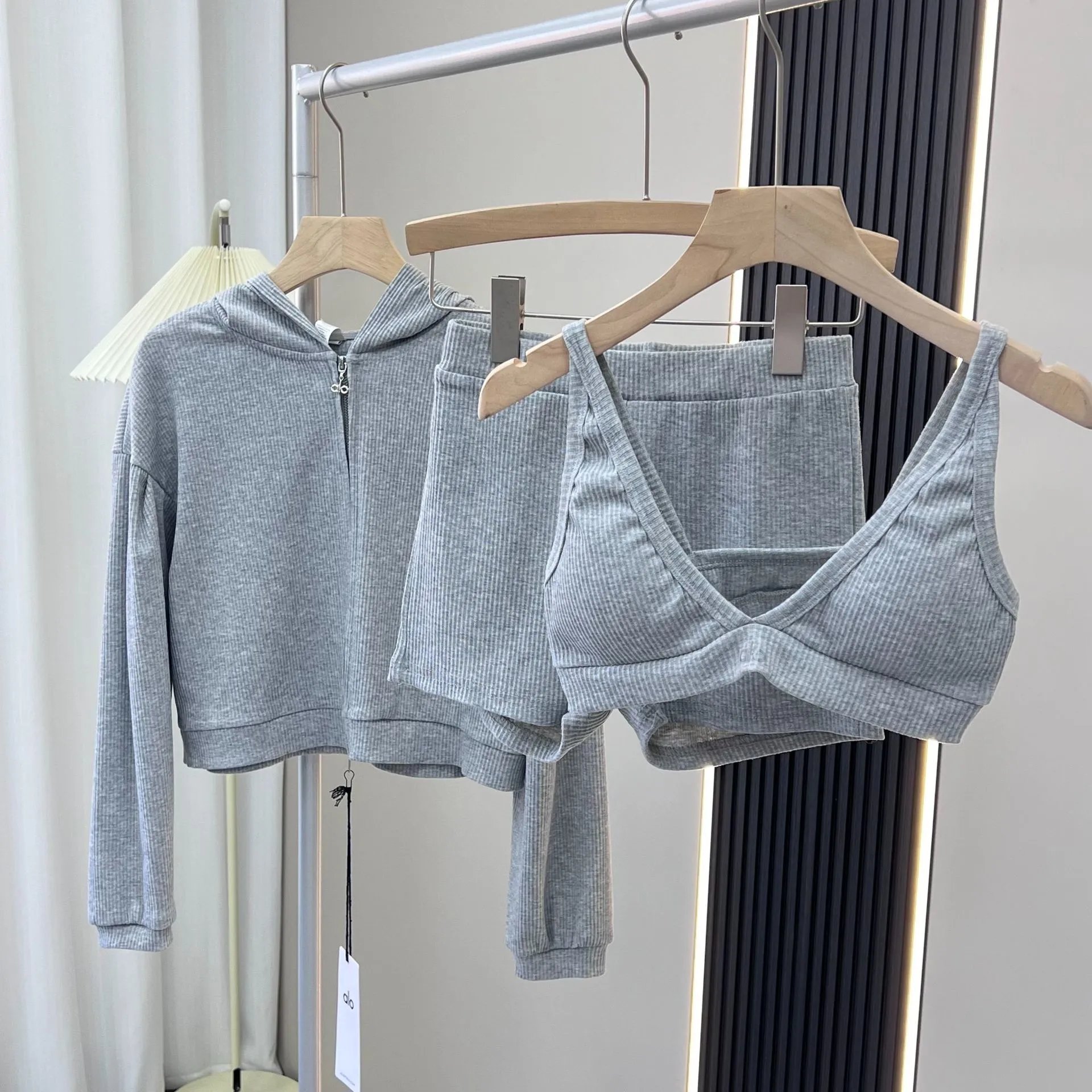 Alo Ribbed Cropped Hoodie Set Gray Activewear Set - 6