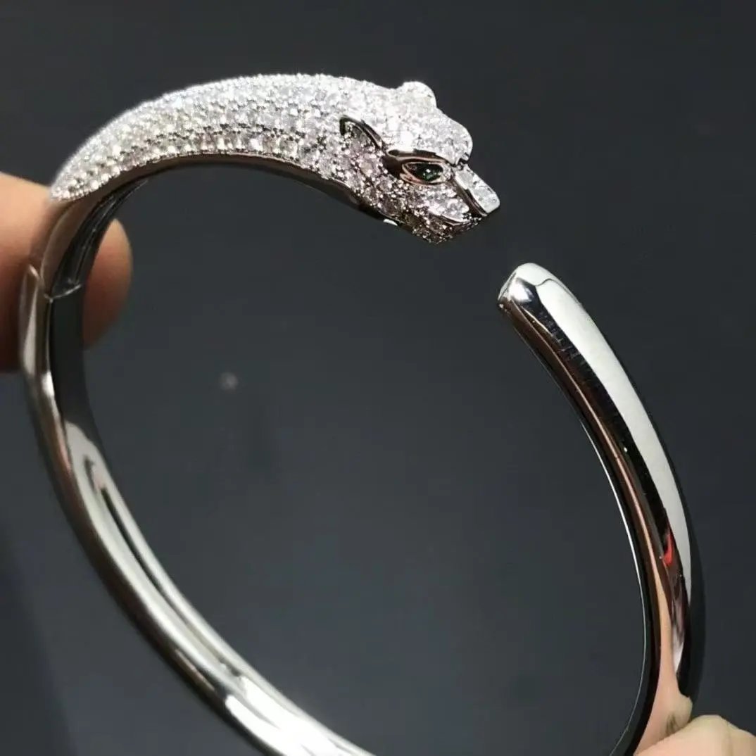 半钻白金色