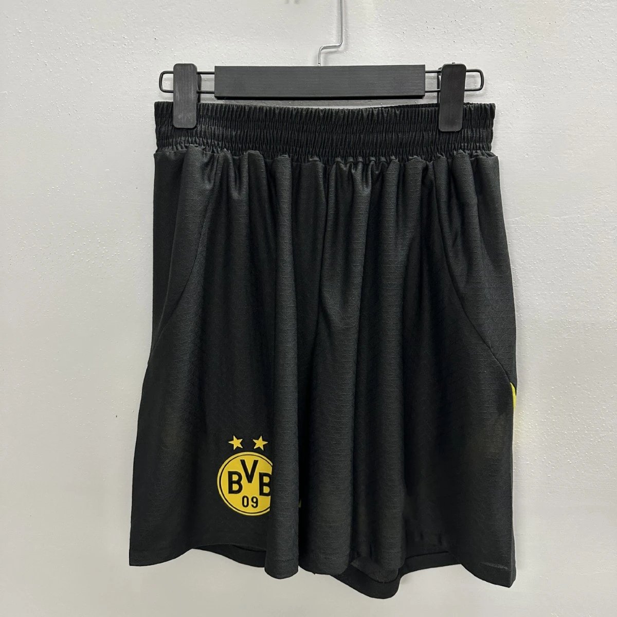 Juventus Training Shorts Black Pink - 4
