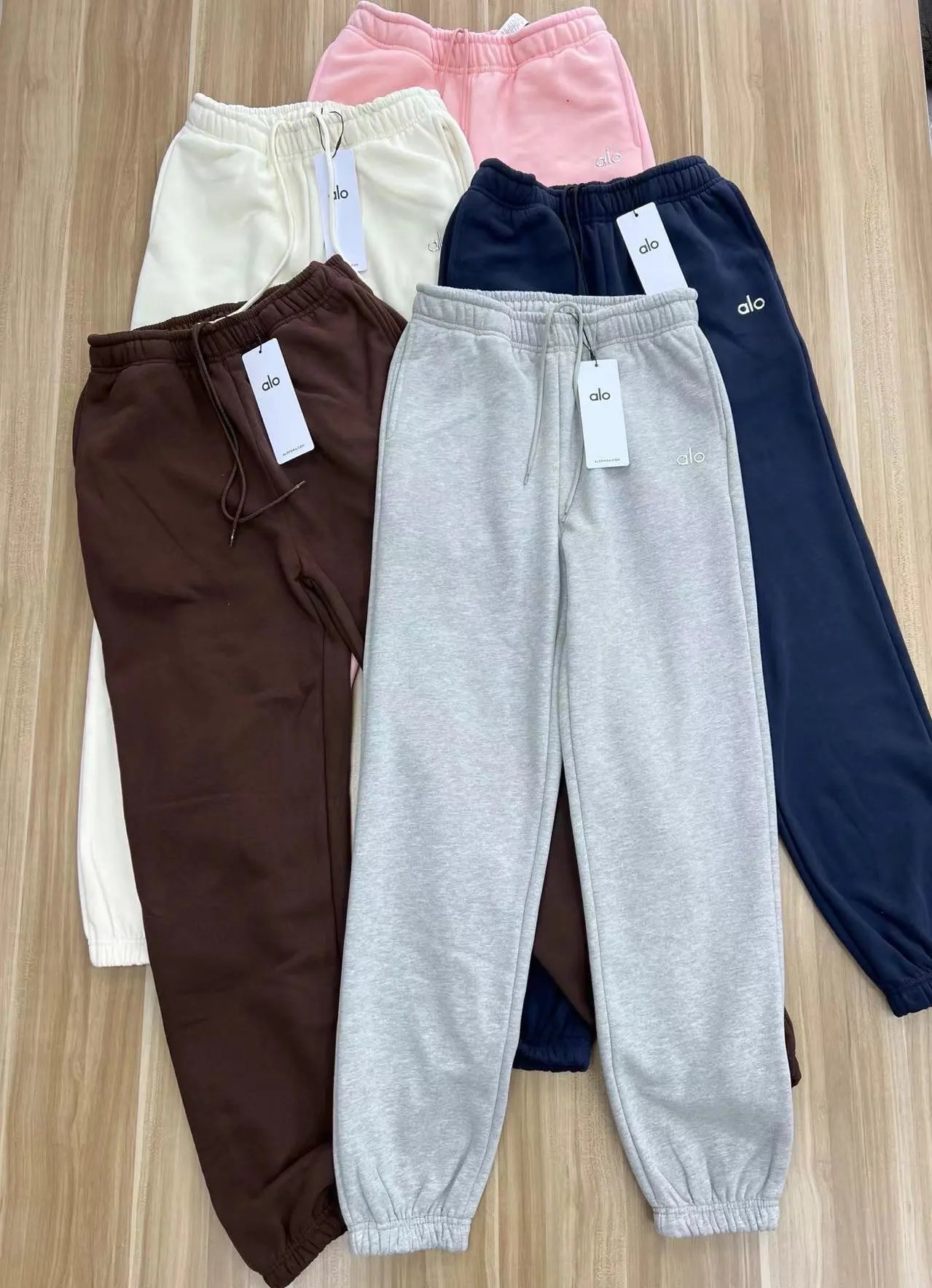 Alo Yoga Essential Crewneck Sweatshirt and Jogger Set Sky Blue - 11