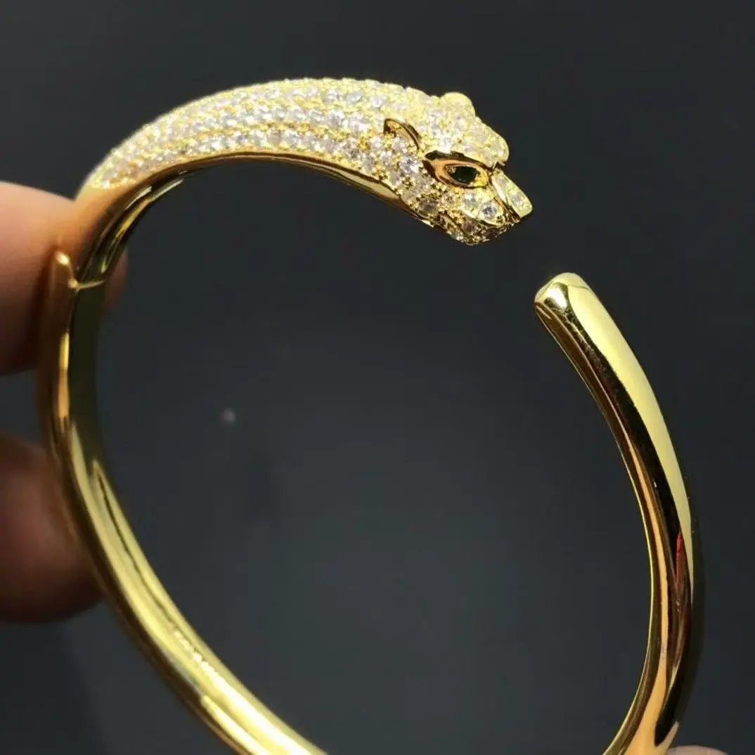 半钻黄金色