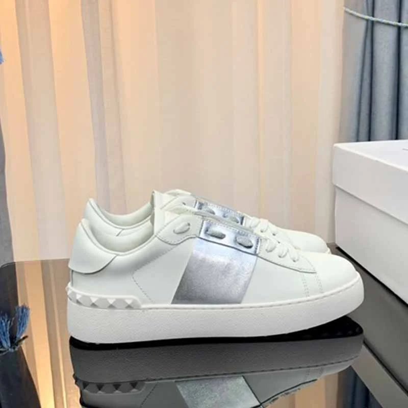 Unbranded Sneakers Low-Top Leather with Contrast Band and Pyramid Studs — Color 7